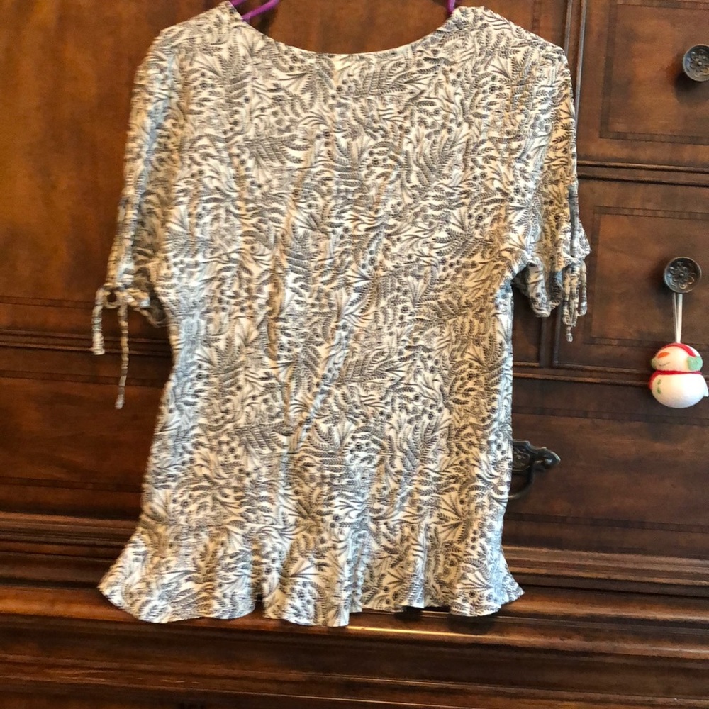 Shirt - Picture 4 of 4